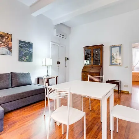Borgo Vittorio Lovely House 公寓